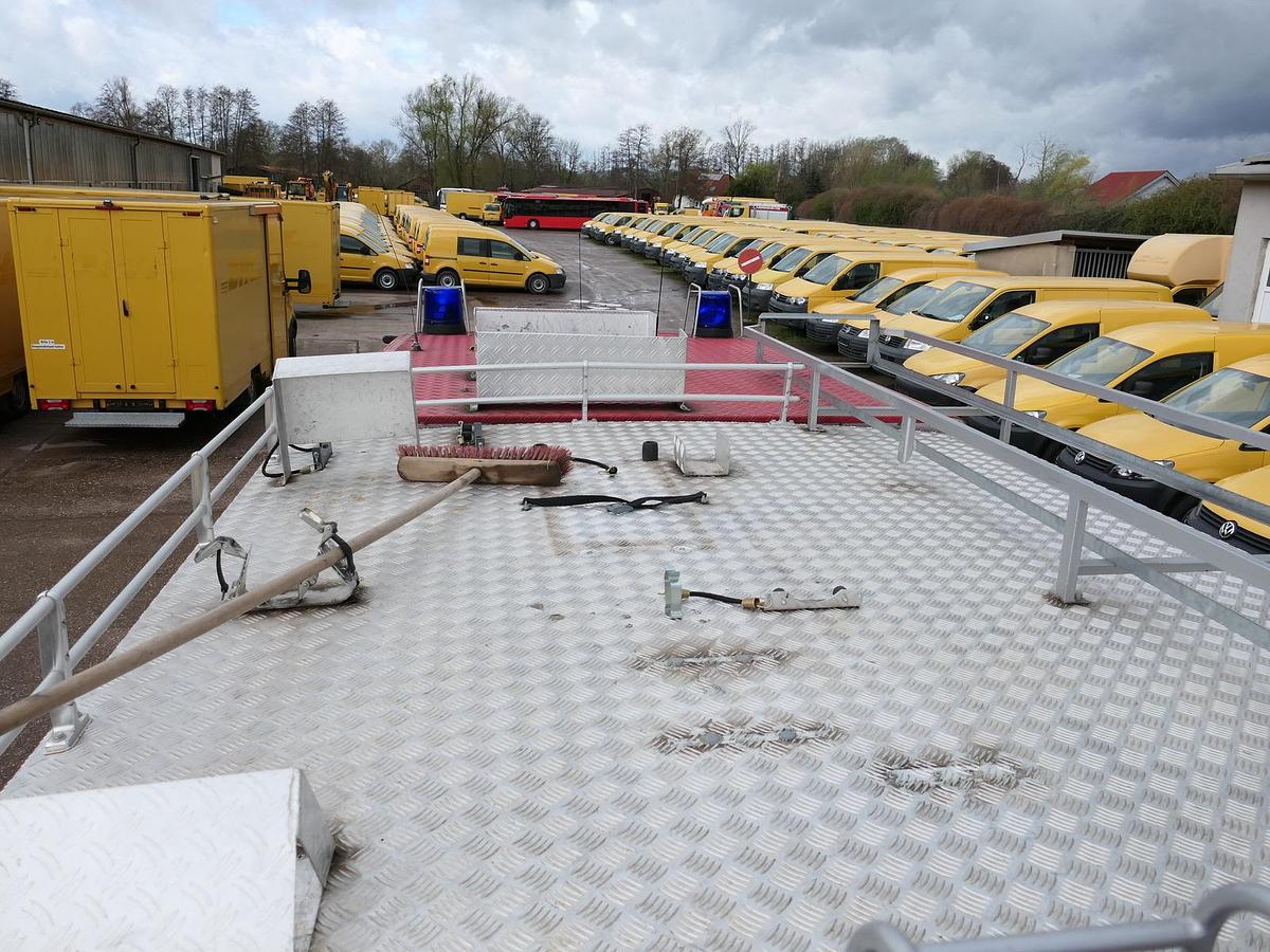 Gebraucht Mercedes-Benz 814 D LF 8/6 DoKa AHK Löschwassertank 600L Schlingmann