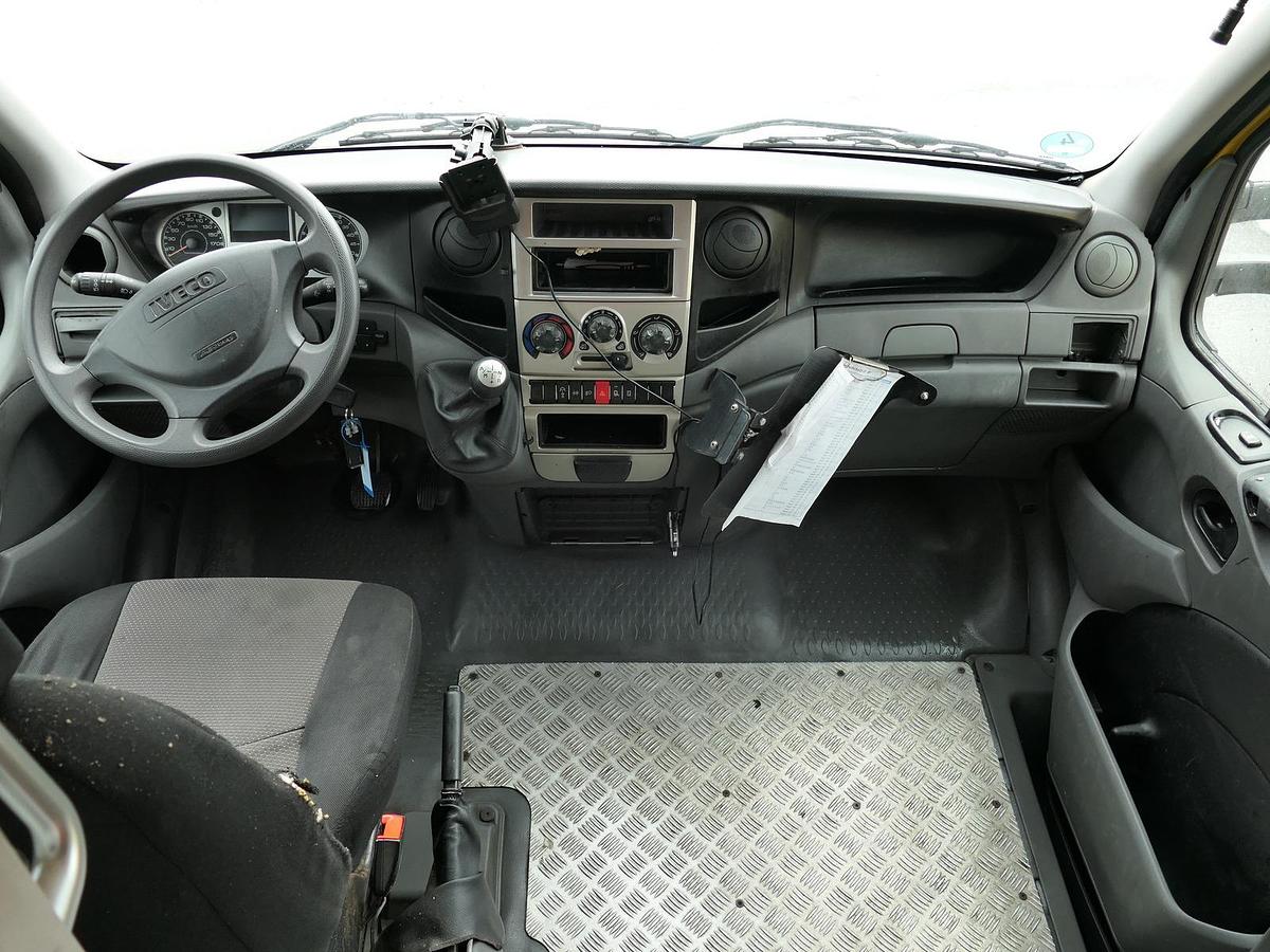 Gebraucht Iveco Daily 35 S11 C30C AUTOMATIK KAMERA MAXI Regale DURCHGANG