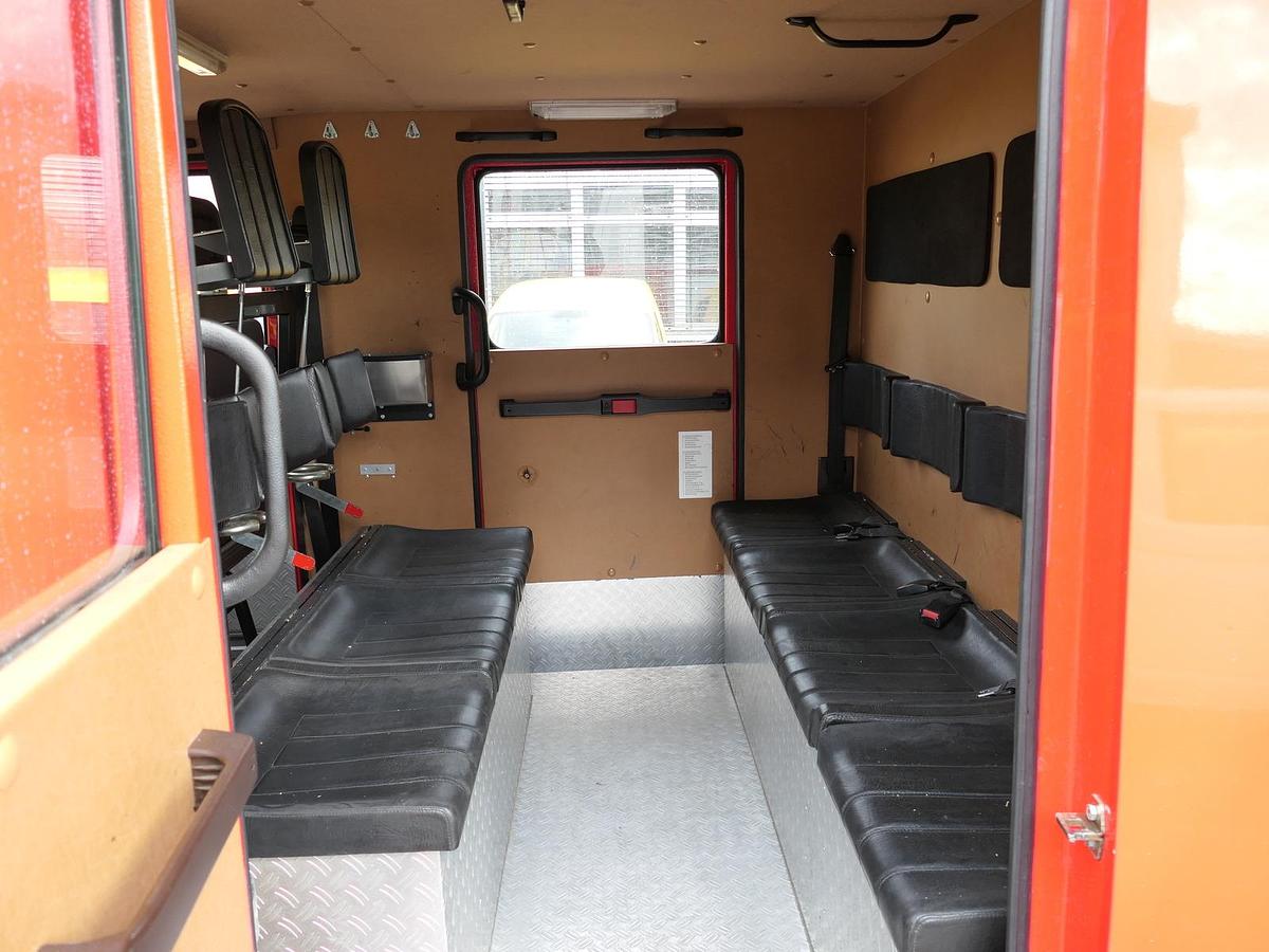 Gebraucht Mercedes-Benz 814 D LF 8/6 DoKa AHK Löschwassertank 600L Schlingmann