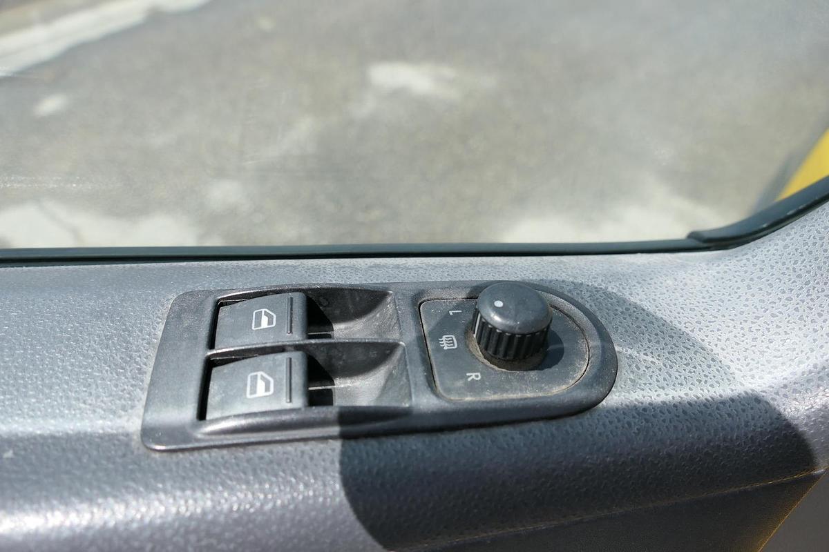 Gebraucht Volkswagen T5 Transporter 2.0 TDI PARKTRONIK EURO-5 2xSCHIEBETÜR CoC