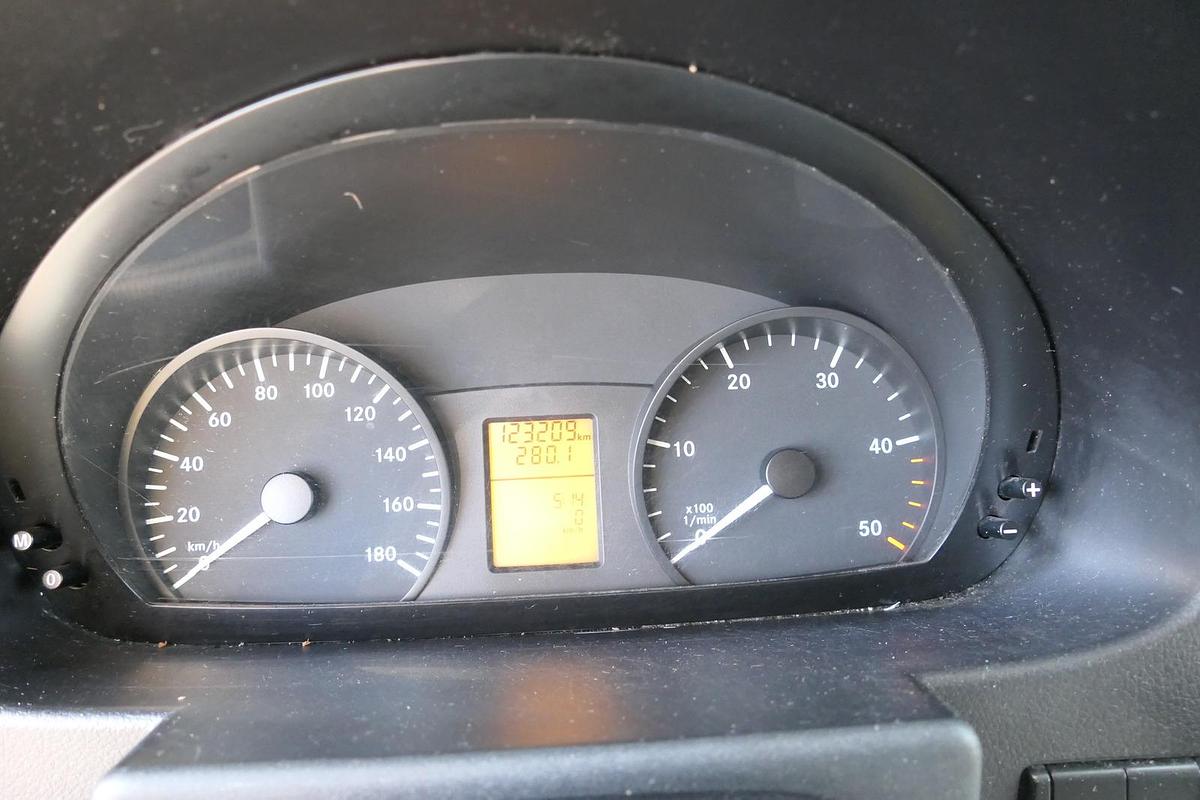 Gebraucht Mercedes-Benz SPRINTER 310 CDI MAXI EURO-5 KOFFER REGALE KAMERA DURCHGANG