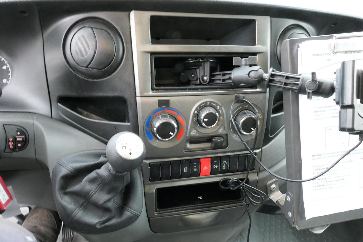 Gebraucht Iveco Daily 35 S11 C30C AUTOMATIK KAMERA Regale LUFT DURCHGANG EURO-5 CoC