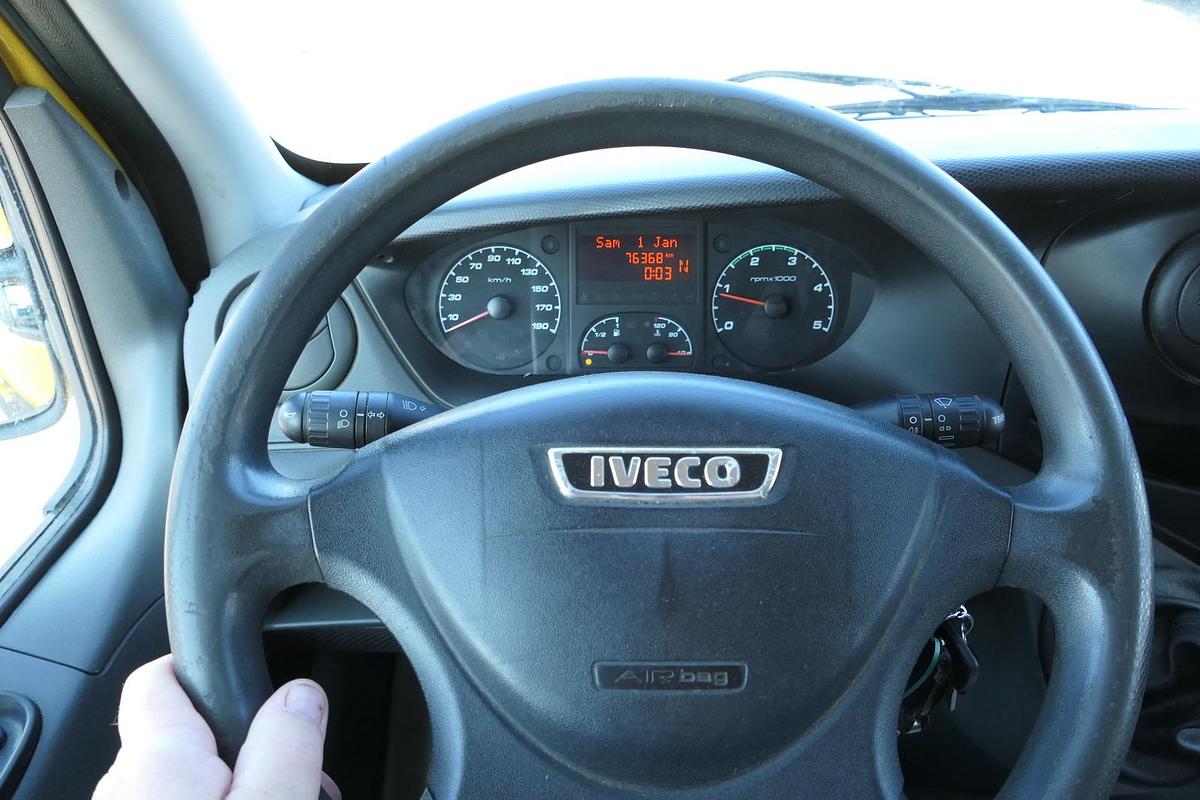 Gebraucht Iveco Daily 35 S11 C30C AUTOMATIK KAMERA Regale LUFT DURCHGANG EURO-5 CoC