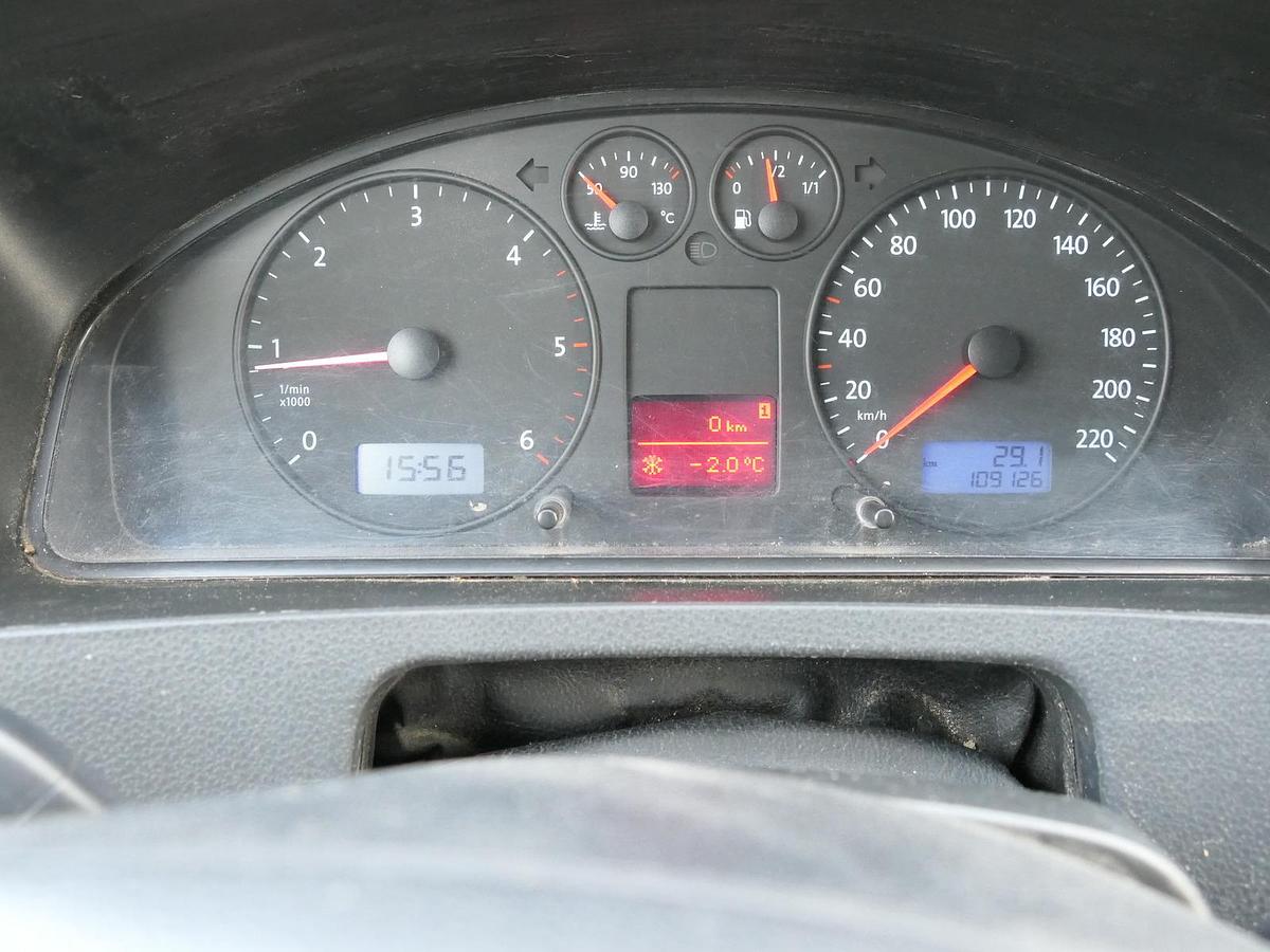 Gebraucht Volkswagen T5 Transporter 1.9 TDI 2-Sitzer PARKTRONIK 2xSCHIEBETÜR SERVICE 108tkm