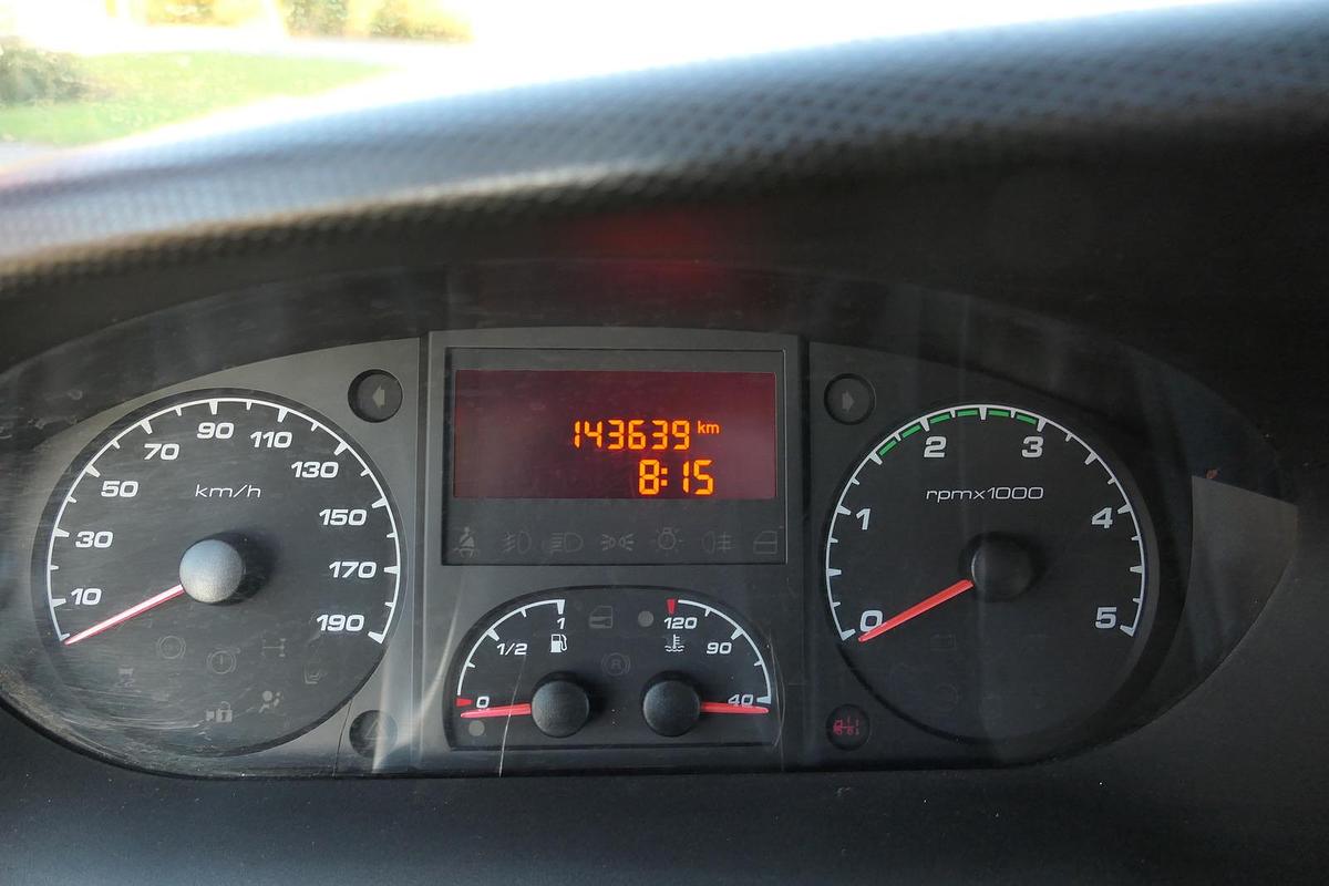 Gebraucht Iveco Daily 35 S11 C30C AUTOMATIK KAMERA Regale LUFT DURCHGANG EURO-5 CoC