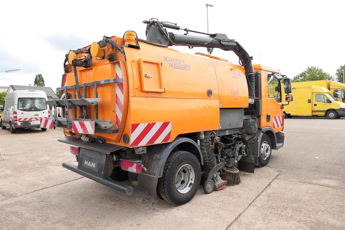 Gebraucht MAN TGL 12.250 4x2 BL Kehrmaschine