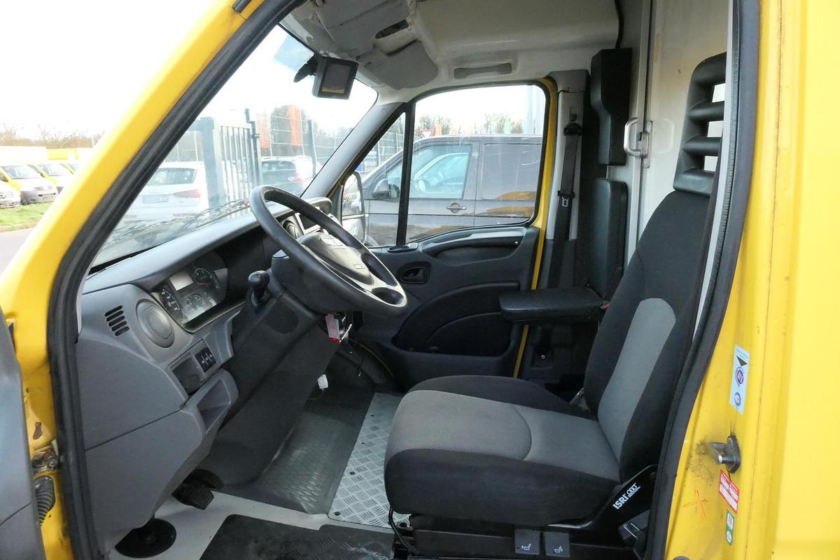 Gebraucht Iveco Daily 35 S11 C30C AUTOMATIK KAMERA Regale LUFT DURCHGANG EURO-5 CoC