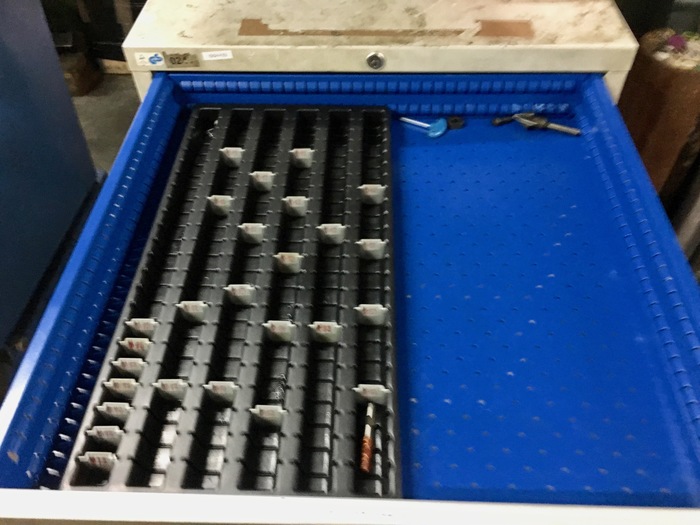 Used SK40 Werkzeuge Werkzeugschrank mit Inhalt