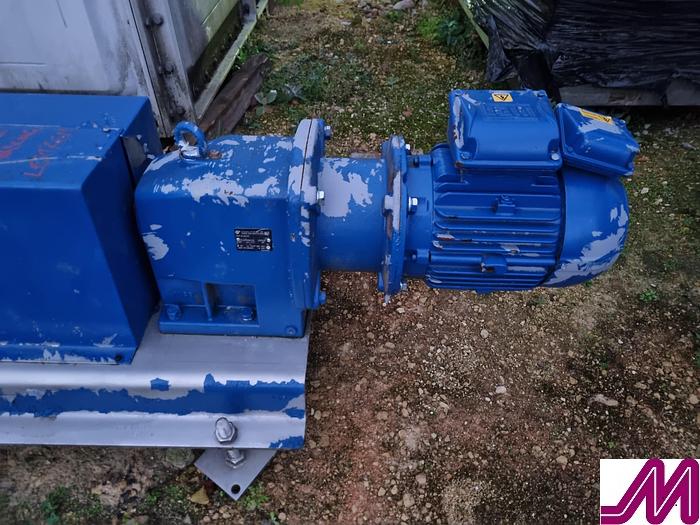 Refurbished 2003 Mono W042 Wide Throat Stainless Steel Progressive Cavity Pump with Screw Auger