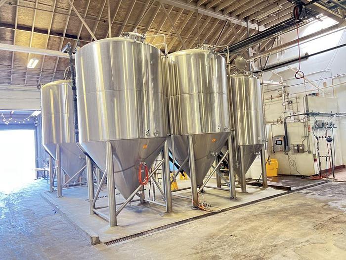 Used Tank, 3,100 Gallon, S/st, Jkt, 100 BBL Fermenting Tank, JVNW #C744694