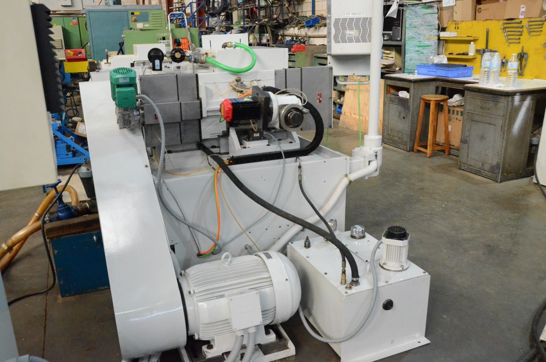 Usado ESTARTA 322 CNC Rectificadoras sin centros #4390
