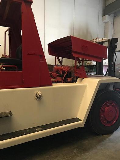 Usato CATERPILLAR   V25O