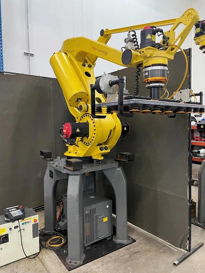 Used Fanuc Robot Complete Palletizing System - Pillow Bags - Boxes - Bales Palletize