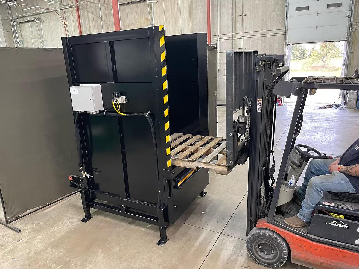 Used PALLET DISPENSERS