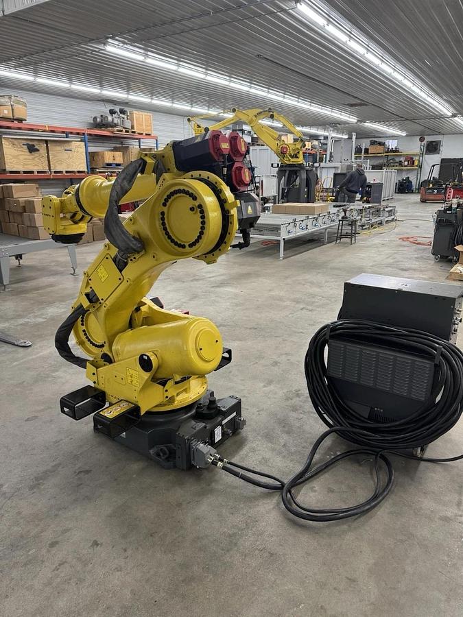 Fanuc R-2000iB 210F with R-30iB Controller (Fully Reconditioned)