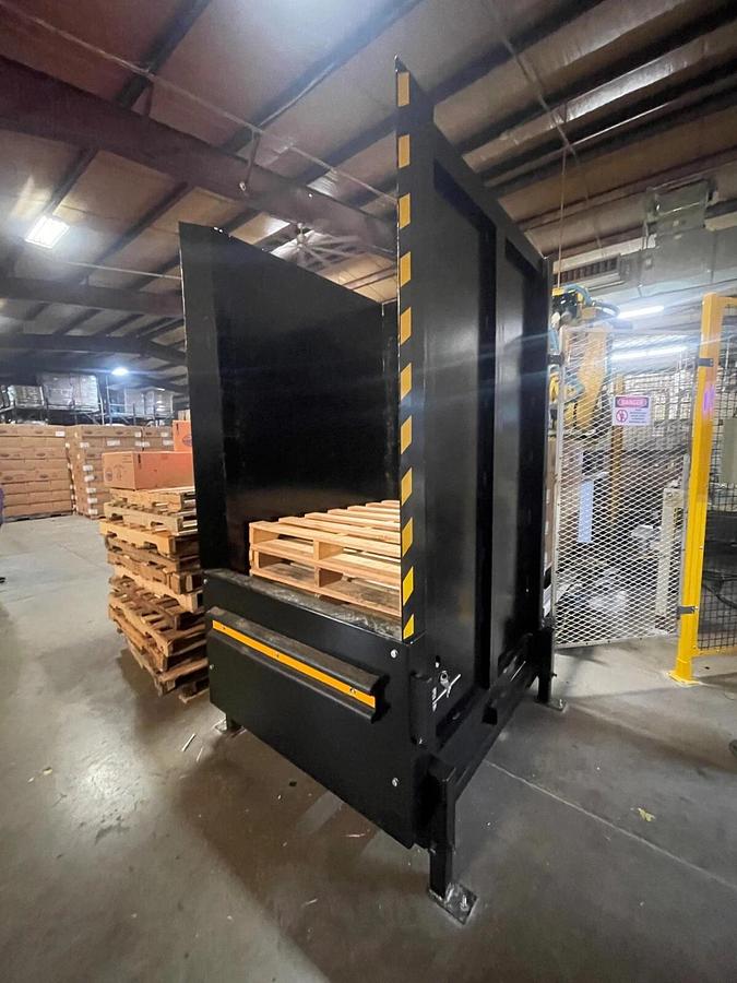 Used Pallet Dispenser - Pallet Hopper - Pallet Feeder