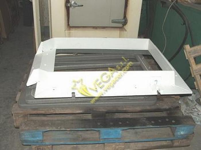 Used DOUBLE DECK VIBRATING SIEVE VICENTINI MOD. 600 × 900 DR