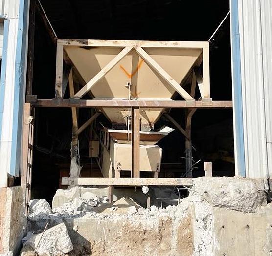 Used 1994 Ross Rustler II Portable Concrete Batch Plant