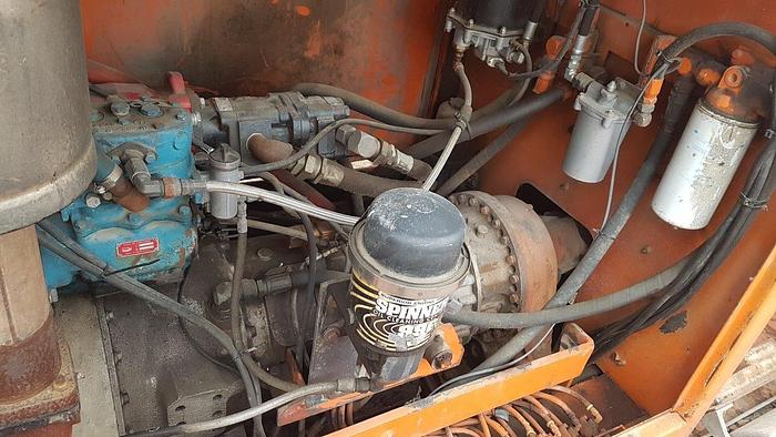 Used 2002 WELCAN 4 Axle Carrier Style Oilfield Pump / Kill Truck