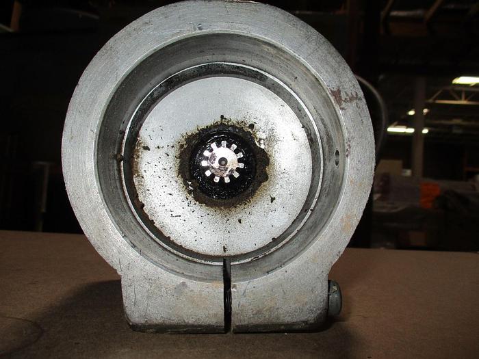 Used RICHARDSON 3-SPINDLE  BORING HEAD