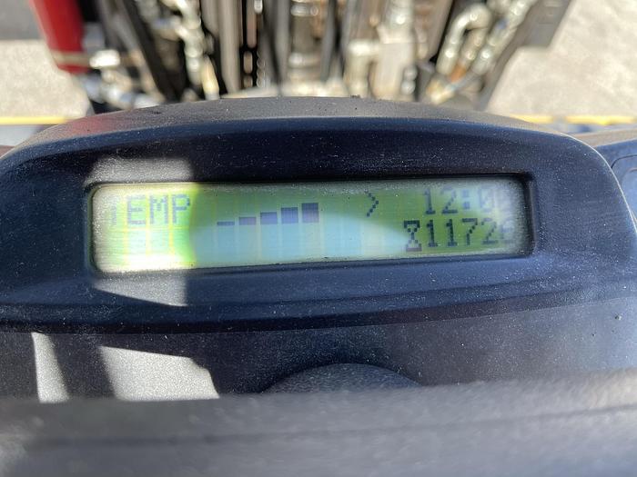 Used 10,000 POUND HYSTER MODEL S100FTBCS FORKLIFT WITH 64" DIAMETER CASCADE CLAMP