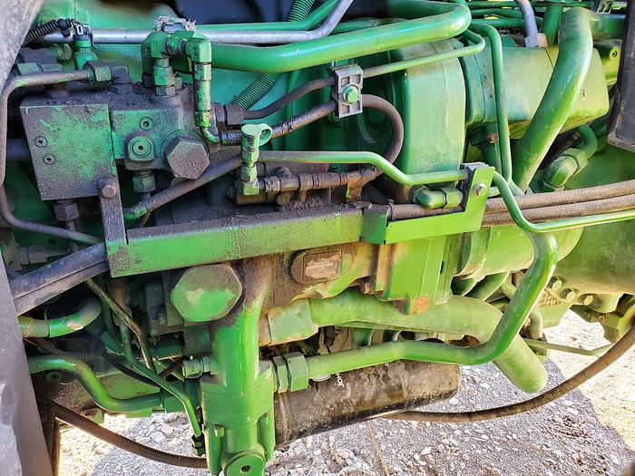 Used 2013 John Deere 7200R Tractor w/ IVT