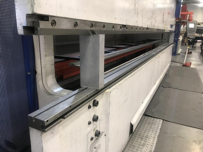 Used 2003 400 Ton Beyeler CNC Hydraulic Press Brake