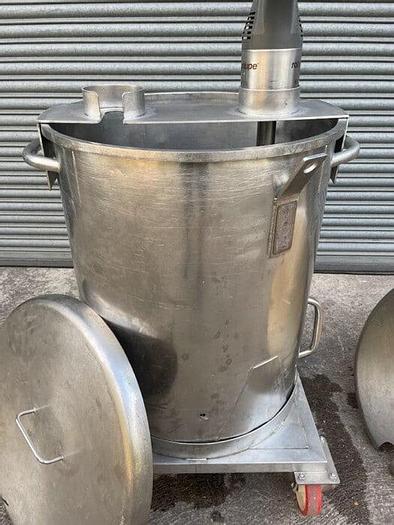 Used ROBOT COUPE BLENDER WITH TANK