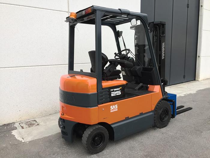 Used 2013 TOYOTA 7FBMF 25