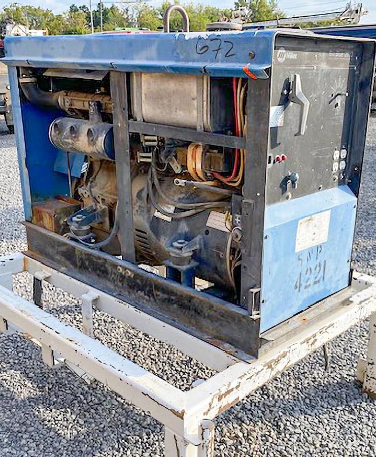 Used Miller  Electric Big Blue 251D Welder