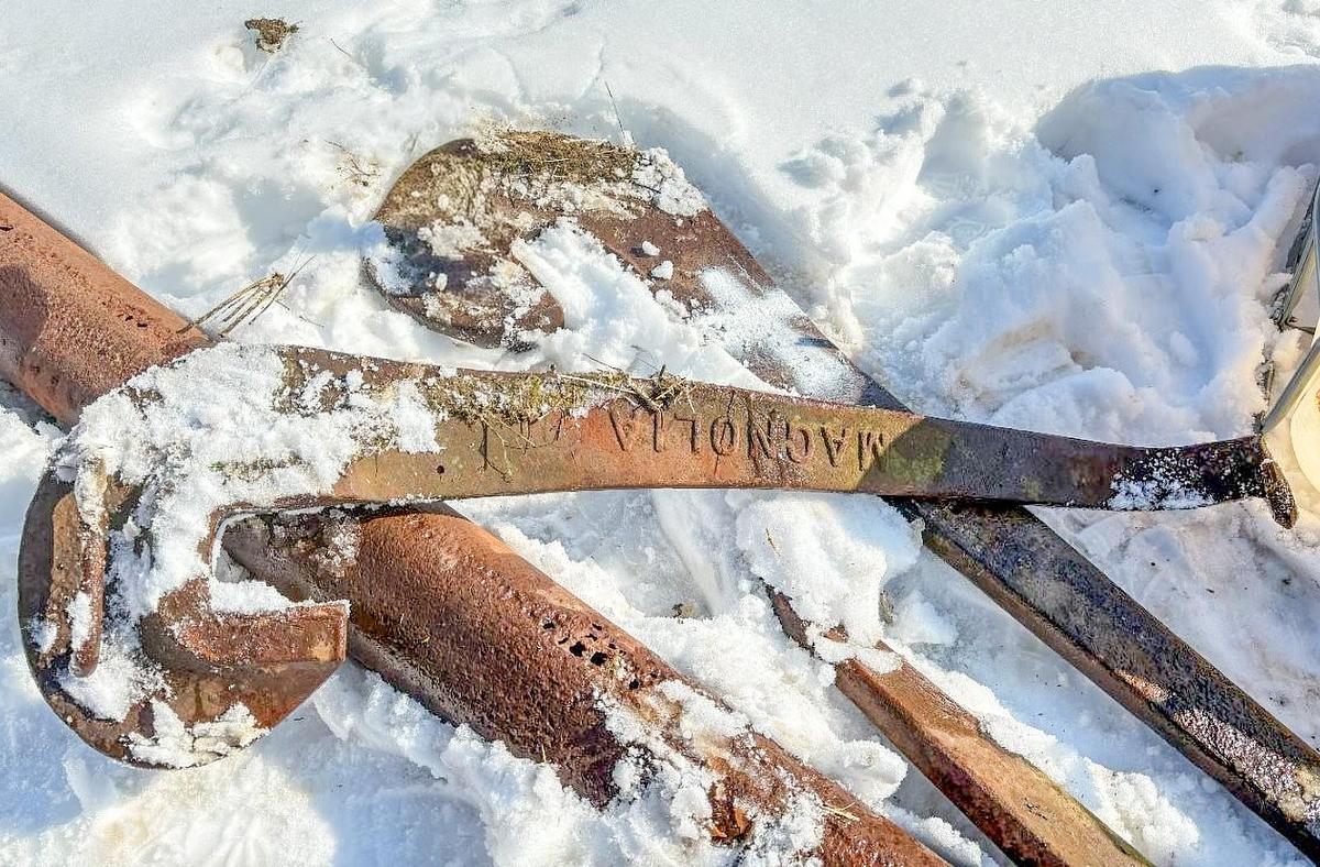 Used Macnolia Right-Hand Drilling Tool Wrench (3-3/4" x 52" J-wrench)