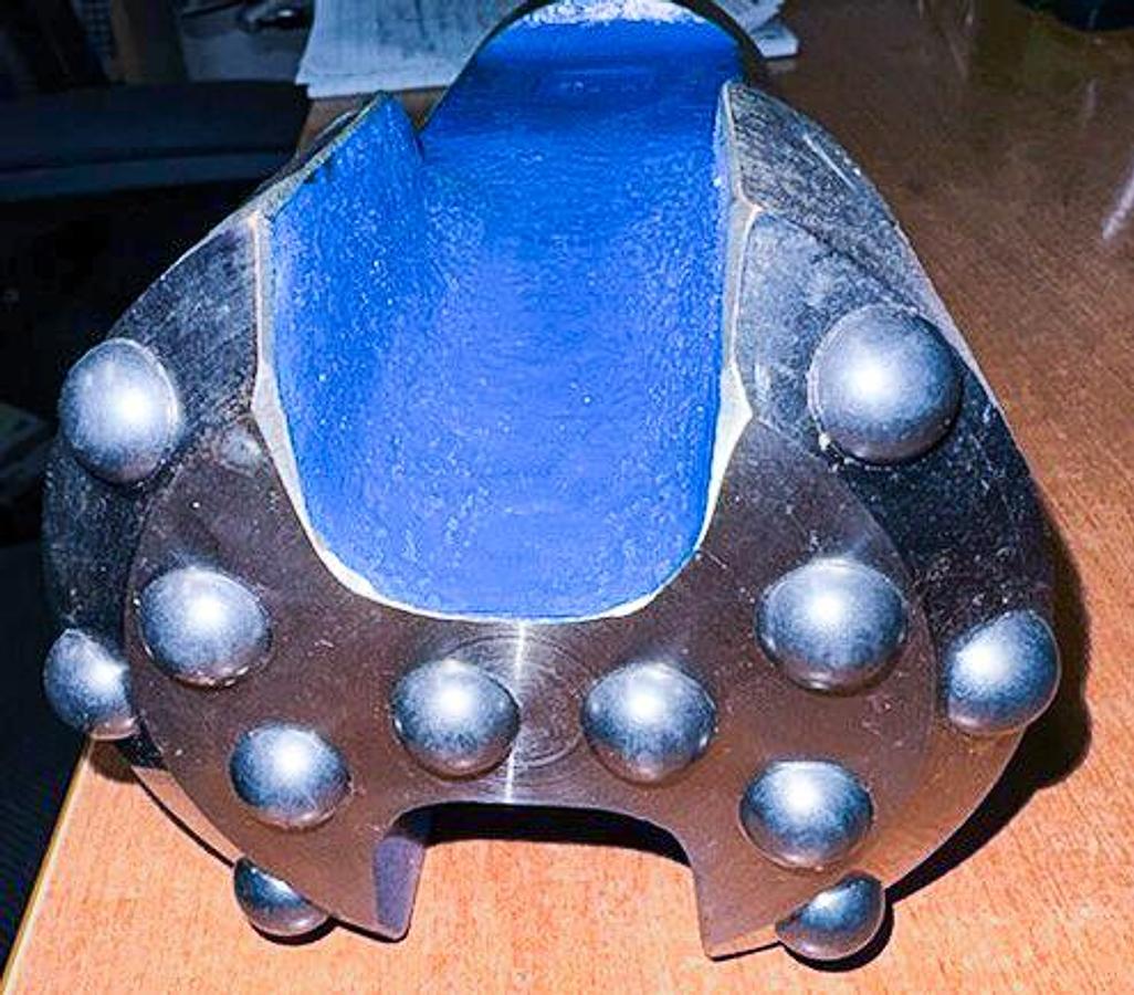 Used Trident SUPREME 4" Flat Face Carbide Button Cable Tool Drill Bit