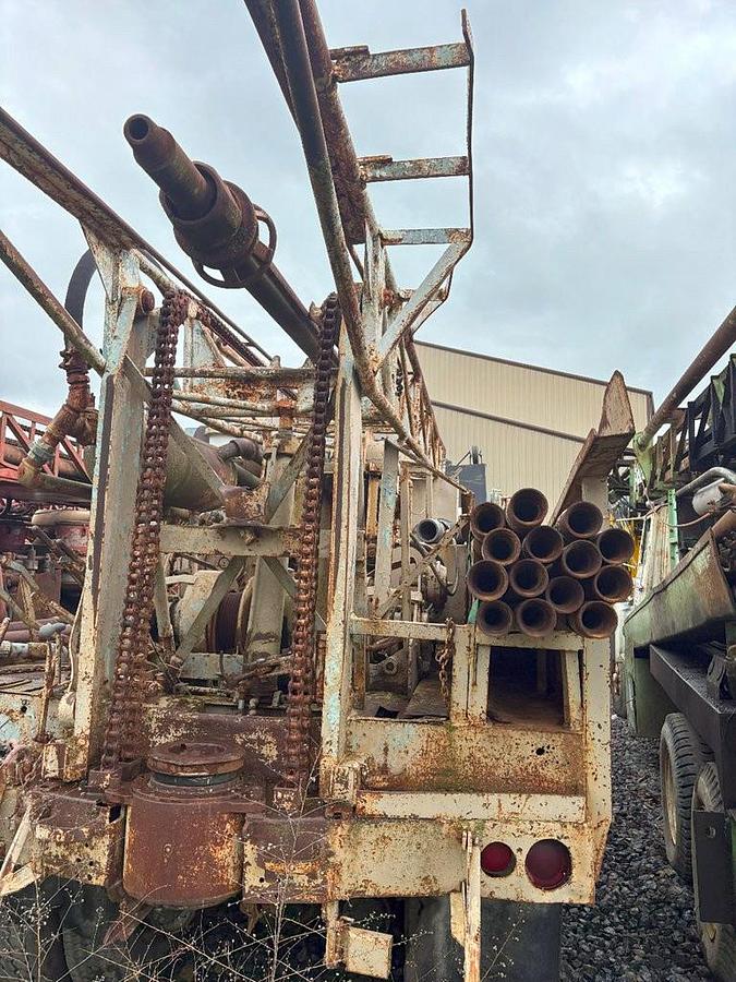 Used Failing 1000 Drill Rig