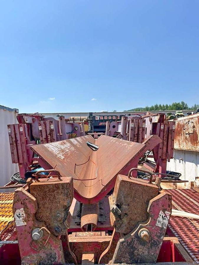 Used 2010 Schramm T200XD Deep Water / Oil & Gas Energy Drill Rig.