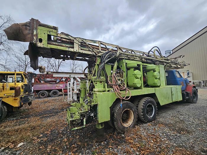 Used 1976 Chicago Pneumatic 670 Drill Rig