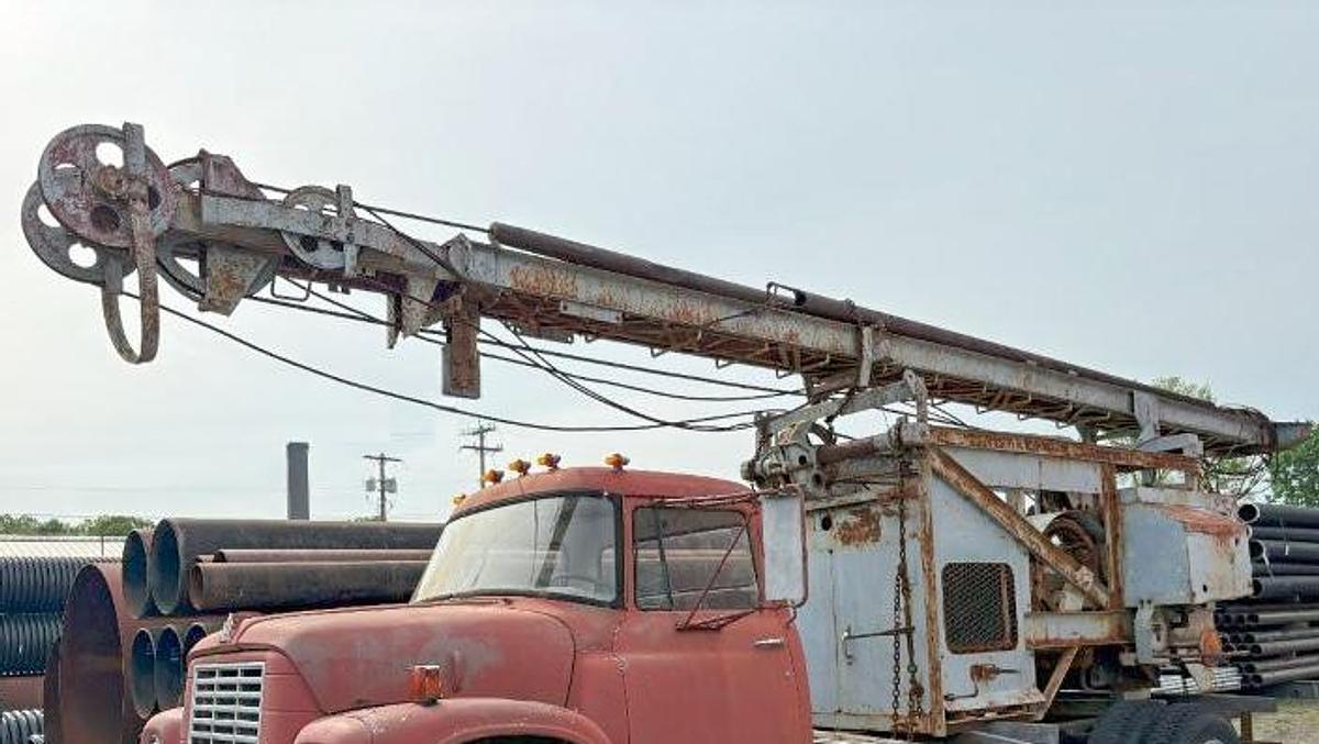 Used Bucyrus Erie 24-L Cable Tool Drill Rig