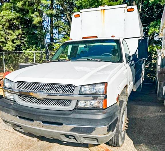 Used 2004 Chevy Silverado 3500 4X4