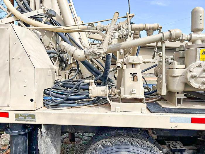 Used 1988 Ingersoll-Rand TH60 Long Tower Drill Rig