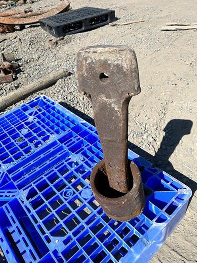 Used 5-3/4" to 6" Dart Valve Bailer Bottom for Cable Tool