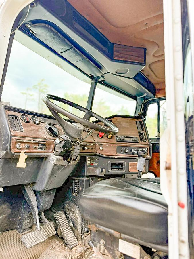 Used 1993 Freightliner Water Tender Truck