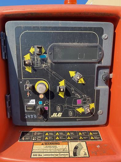 Used 2005 JLG 400S 4WD Diesel Telescopic Boom Lift