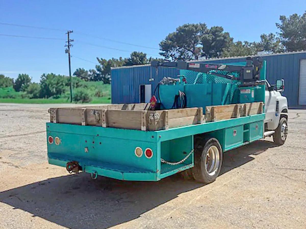 Used 2020 Chevrolet 5500HD Service Truck