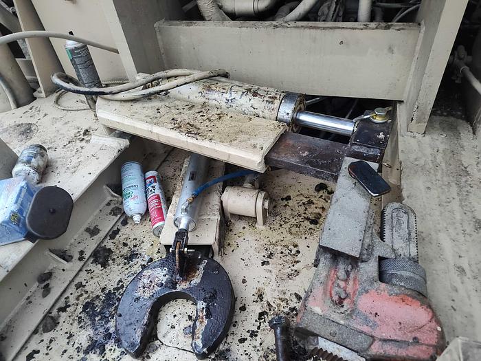 Used 1988 Ingersoll-Rand T3W Drill Rig