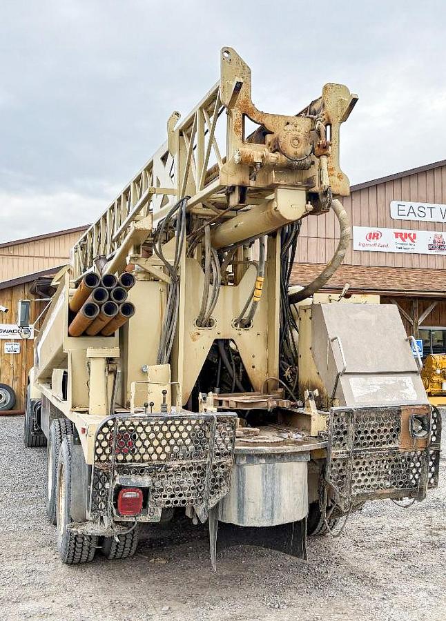 Used 2001 Ingersoll-Rand T3W Drill Rig