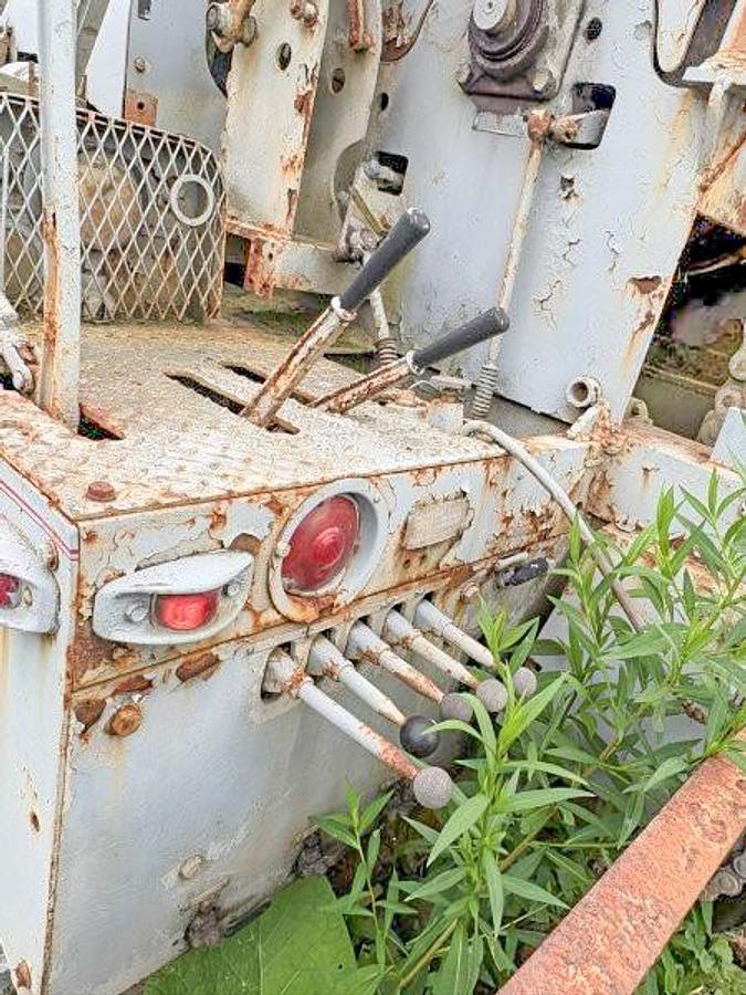 Used Davey M8A Table Drive Drill Rig