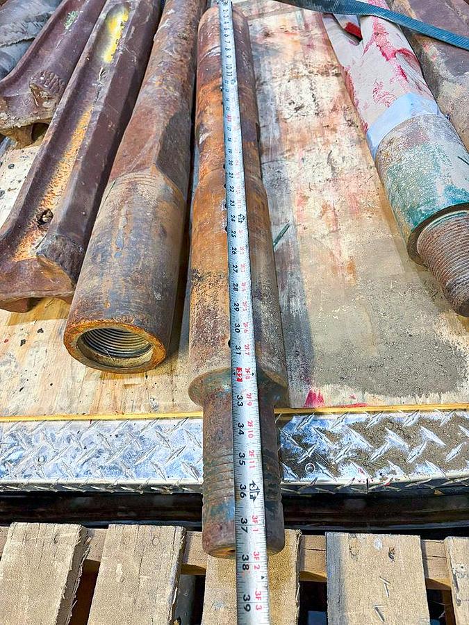 Used 1/5/8" X 2-5/8" Rope Socket for Cable Tool Well Drilling Rig.