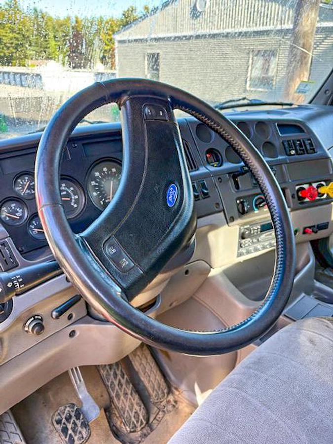 Used 1996 Ford Flatbed Water Tender Truck