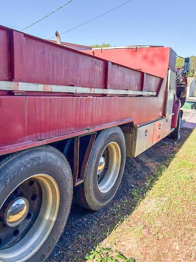 Used 1996 Ford Flatbed Water Tender Truck