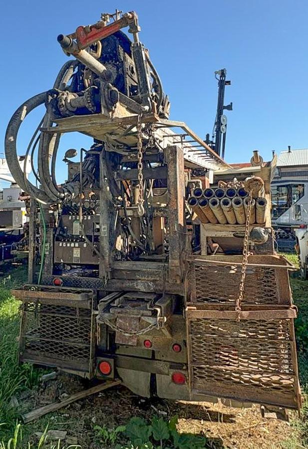 Used 1988 Simco 5000 Drill Rig