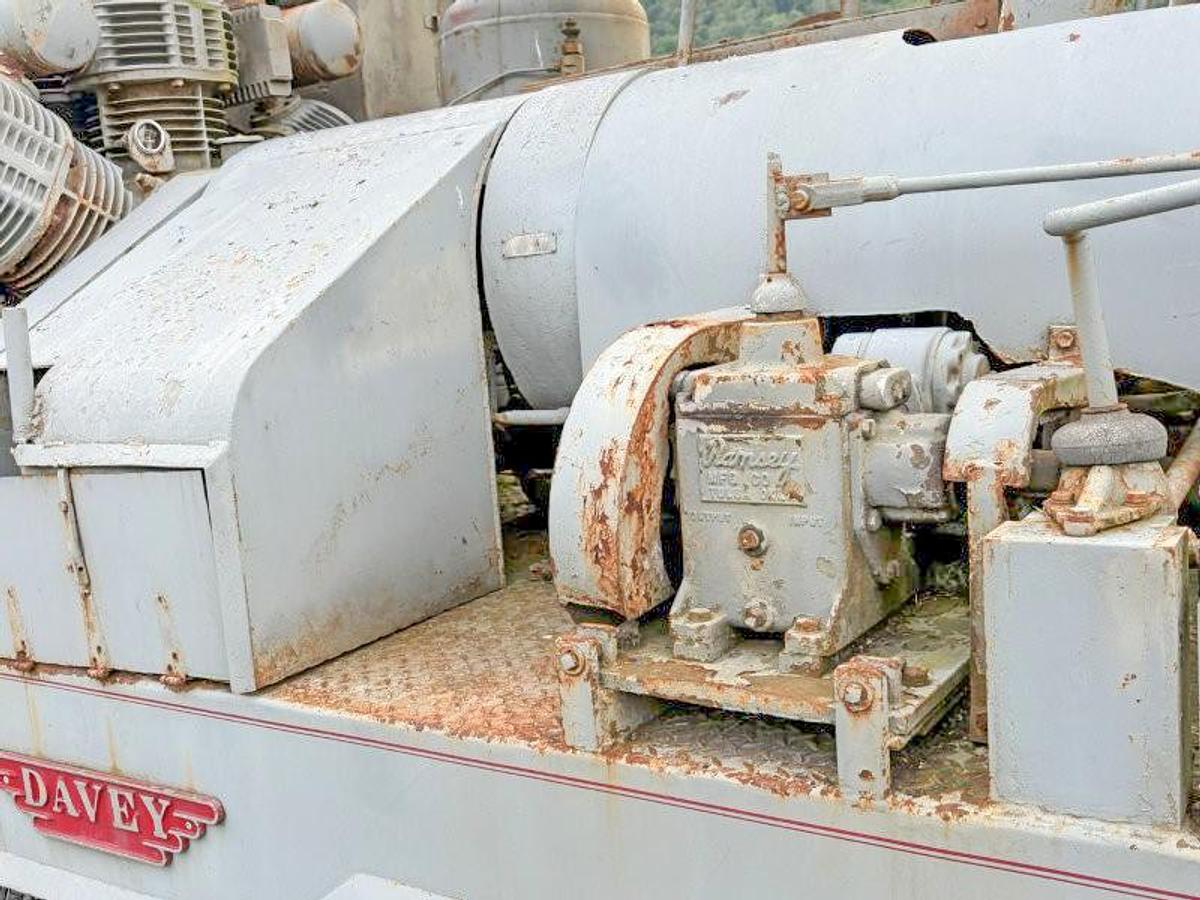 Used Davey M8A Table Drive Drill Rig